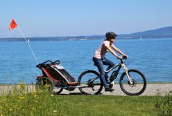 Przewożenie dziecka na rowerze. Fotelik czy przyczepka - co wybrać?