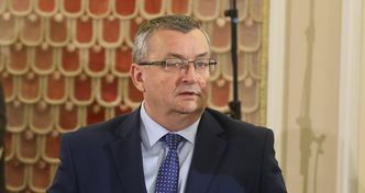 Budowa dróg i inwestycje na kolei. Adamczyk: przyspieszamy z realizacją
