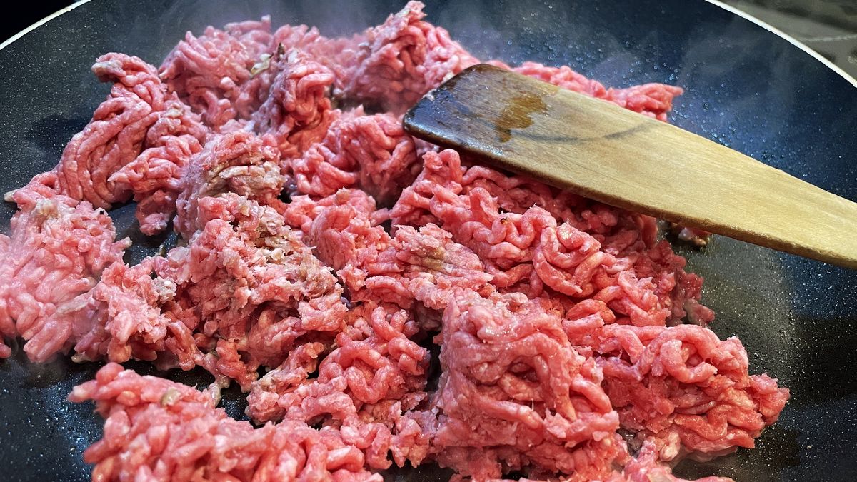 Cooking Ground Beef
Cappi Thompson