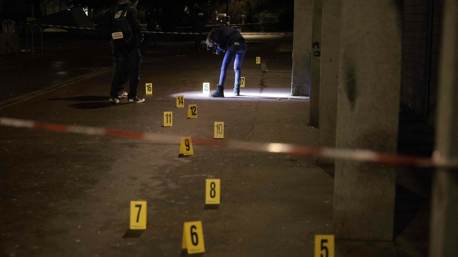 Temporary
Police investigators work near the scene of an explosion at a bar where a grenade was thrown, in Grenoble, on February 12, 2025. At least nine people were injured, one seriously, after an explosion, possibly of criminal origin, in a bar in Grenoble on February 12, 2025. The explosion took place shortly after 8pm emergency services told AFP. A source close to the case mentioned a possible malicious act that could be due to a grenade. (Photo by Maxime GRUSS / AFP)
MAXIME GRUSS