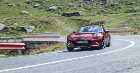 Mazda MX-5 po liftingu: najpopularniejszy roadster świata na Trasie Transfogaraskiej