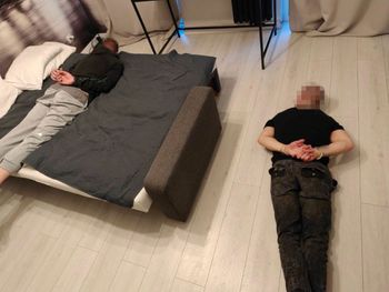 76-latka straciła 110 tys. zł. "Odbierak" wpadł z narkotykami i kolegą