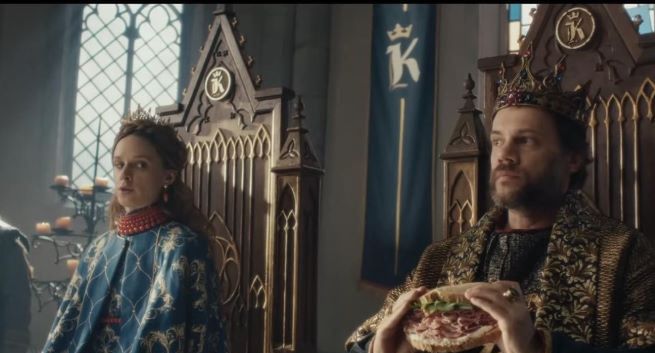 Rycerze, królowie i mitologiczni bogowie w reklamach. "Poszukiwanie wyróżnika"