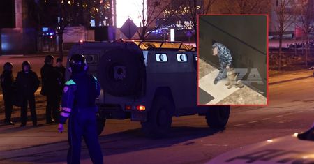 Media wzięły go za policjanta. Kim był mężczyzna z psem?