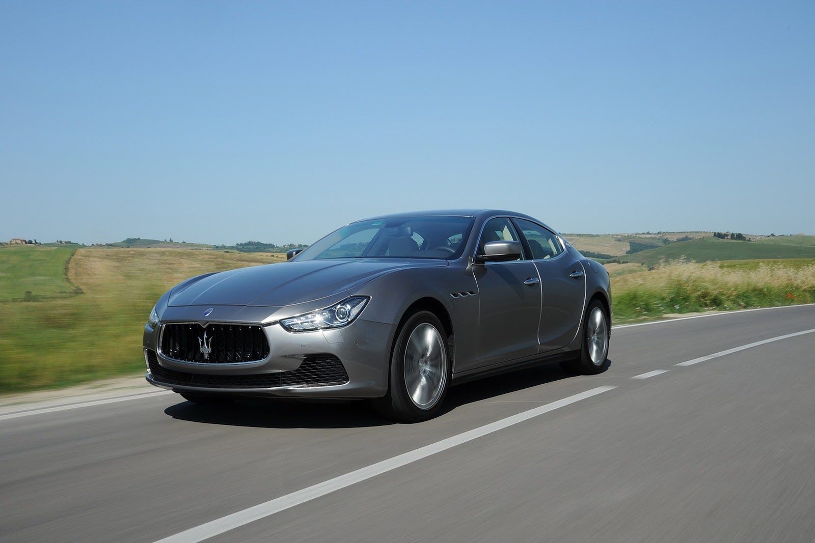 2014 Maserati Ghibli - Włosi wiedzą, co to piękno [galeria] 6
