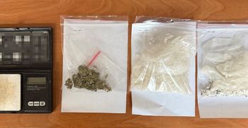 Mefedron i marihuana w mieszkaniu. 26-latka usłyszała zarzuty