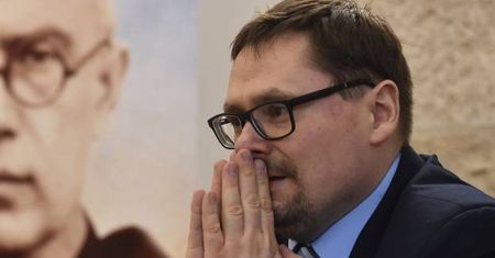 Po protestach uczniów w warszawskim liceum odwołano... REKOLEKCJE Z TERLIKOWSKIM!