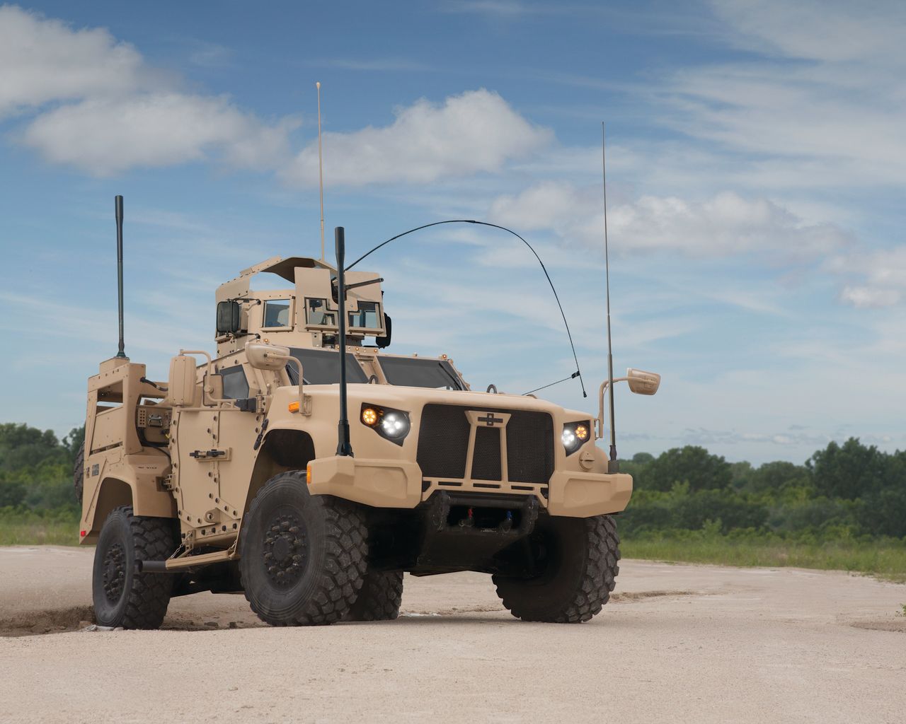 Następca Humvee to Oshkosh L-ATV - będzie kosztować armię USA 6,7 mld dolarów