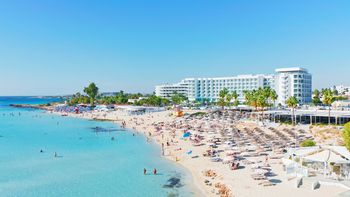 Co z wycieczkami na Cypr? Turyści w kropce. "Nie wiemy, co robić"