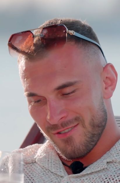 Michał z "Hotelu Paradise"