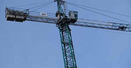 Wypadek na budowie osiedla mieszkaniowego w Lublinie. Pracownik trafił do szpitala
