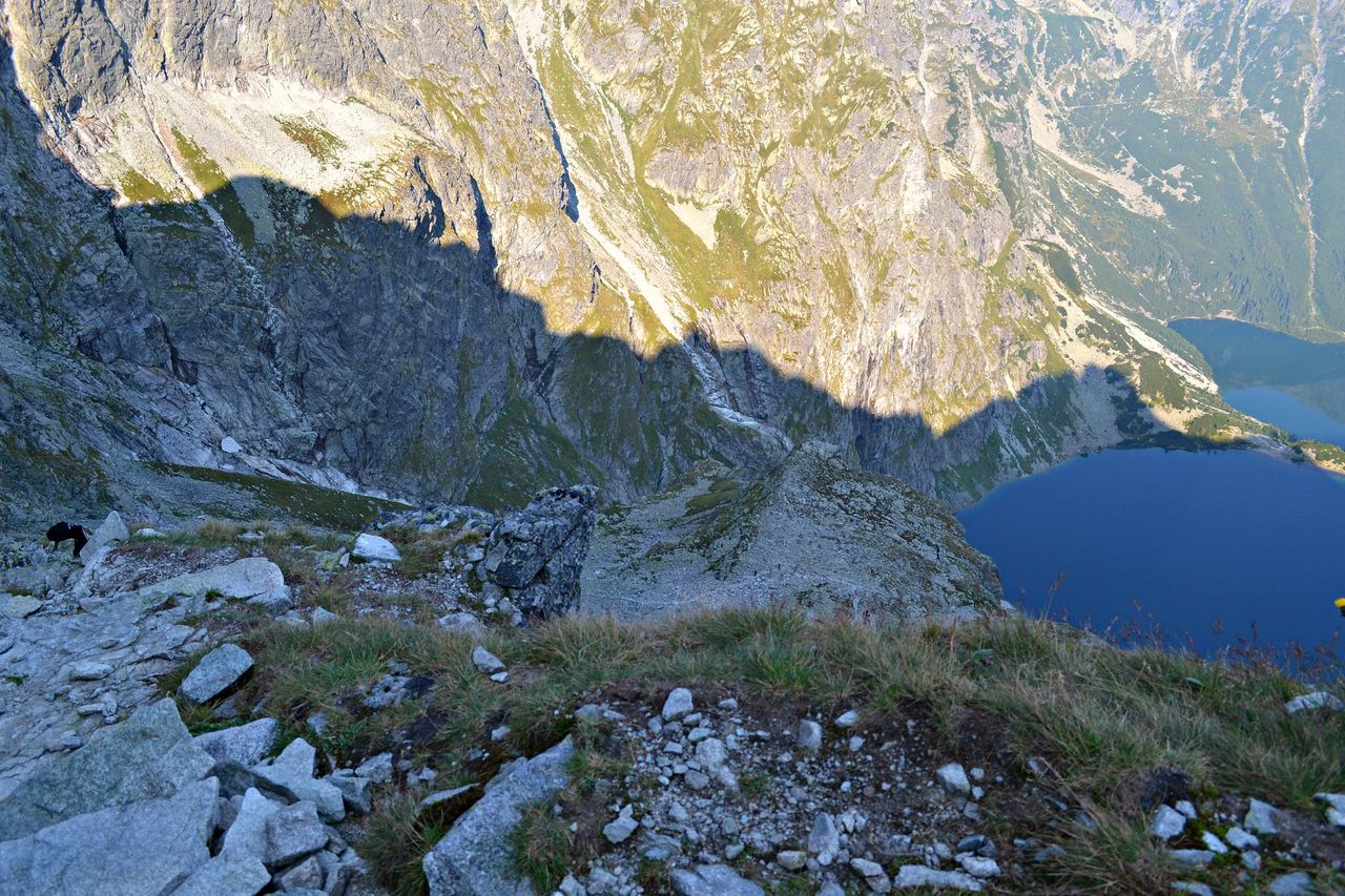 Zima w Tatry przyszła w tym roku bardzo szybko. Biało robi się na Kasprowym Wierchu i Morskim Oku