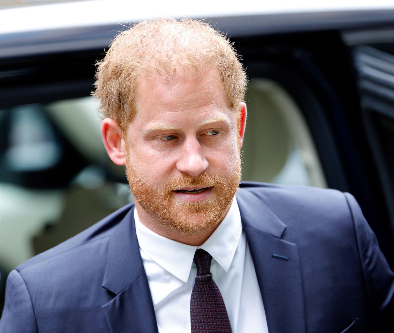 Książę Harry przed laty złapał wstydliwą chorobę. Media zgotowały mu piekło
