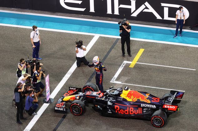Dla Maxa Verstappena to pierwszy tytuł w karierze (fot. Red Bull)