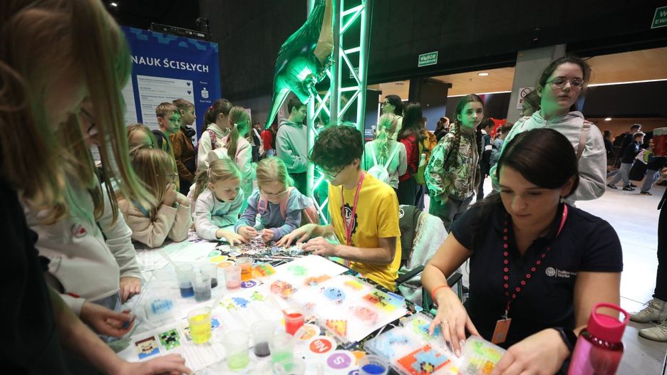 Finał dziewiątej edycji Śląskiego Festiwalu Nauki Katowice. Dyskusje, warsztaty, pokazy i... gwiazdy TikToka. Działo się