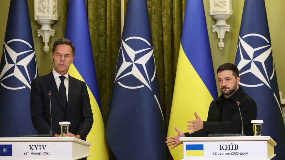 Mark Rutte i Wołodymyr Zełenski