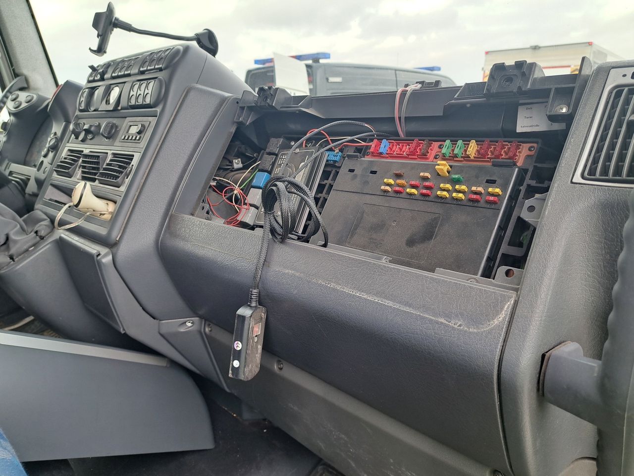 Poznań: Nielegalne urządzenie AdBlue w ciężarówce. Kierowca ukarany