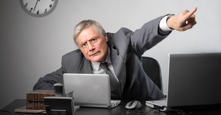 Grzeczne rozstanie, czyli jak zwalniać pracowników