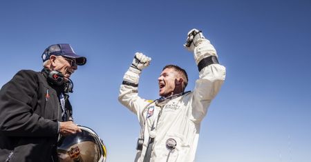Sukces misji Stratos! Baumgartner przekroczył barierę dźwięku
