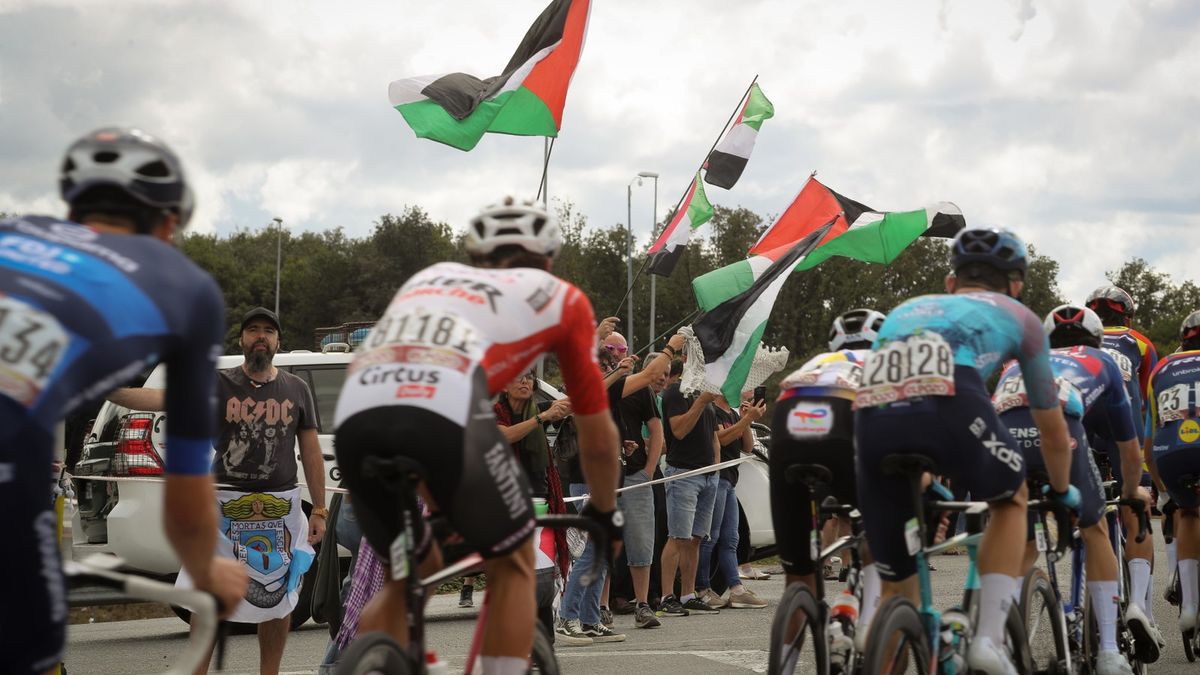 Getty Images / Carlos Castro/Europa Press / Na zdjęciu: protesty podczas Vuelta a Espana