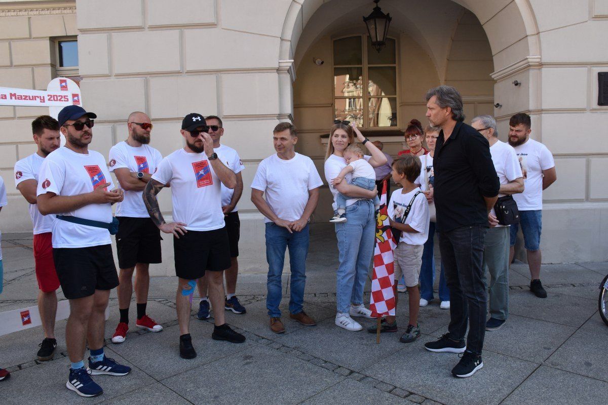 9.08.2025 r. wyjazd grupy Wigry Składaki Dobre Chłopaki z Kalisza na Mazury w ramach akcji charytatywnej dla małego Jasia