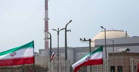 Umowa na 25 mld. dol. Rosja pomoże Iranowi budować elektrownię atomową