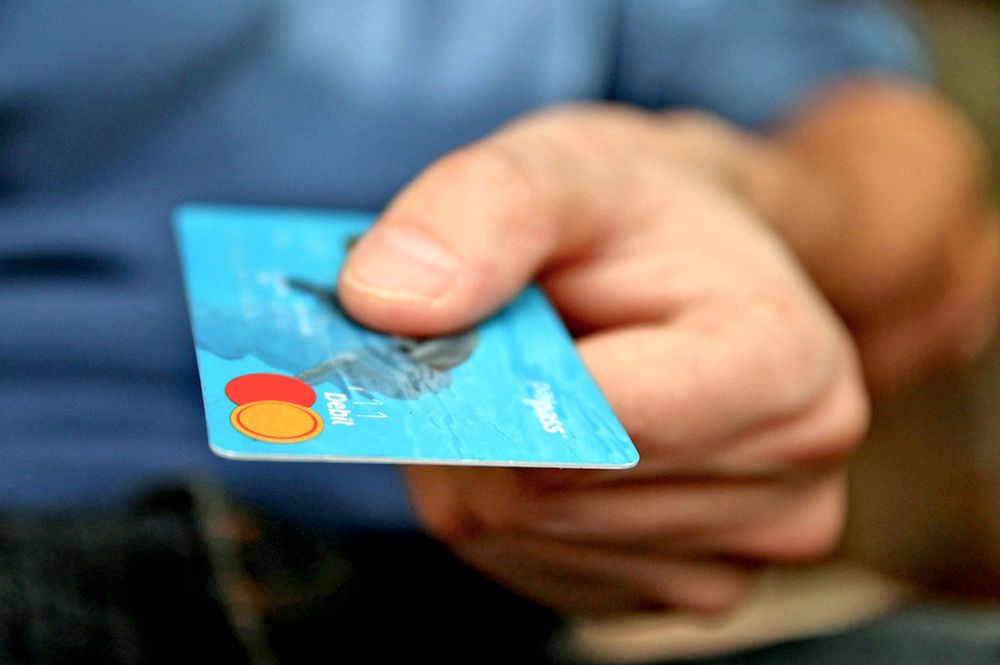 Co się stało z 5 mln kart kredytowych?