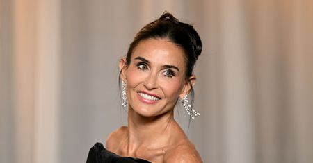 63-letnia Moore olśniła na gali. Ta suknia to dzieło sztuki
