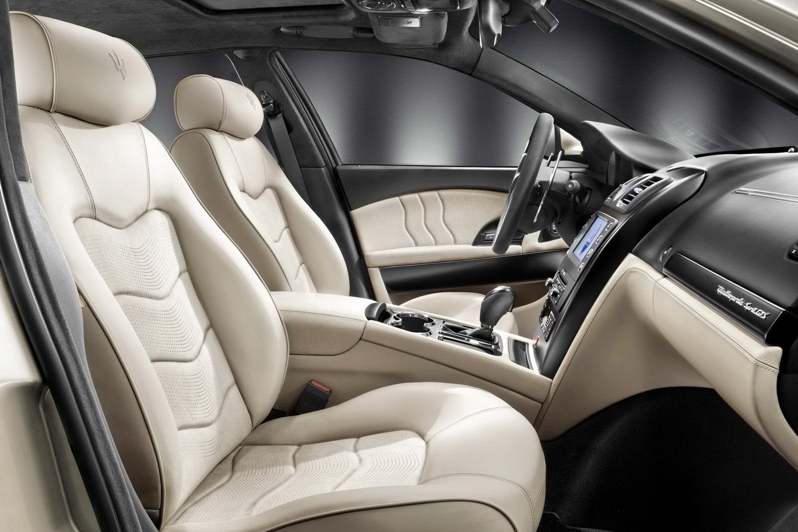 Maserati-Quattroporte