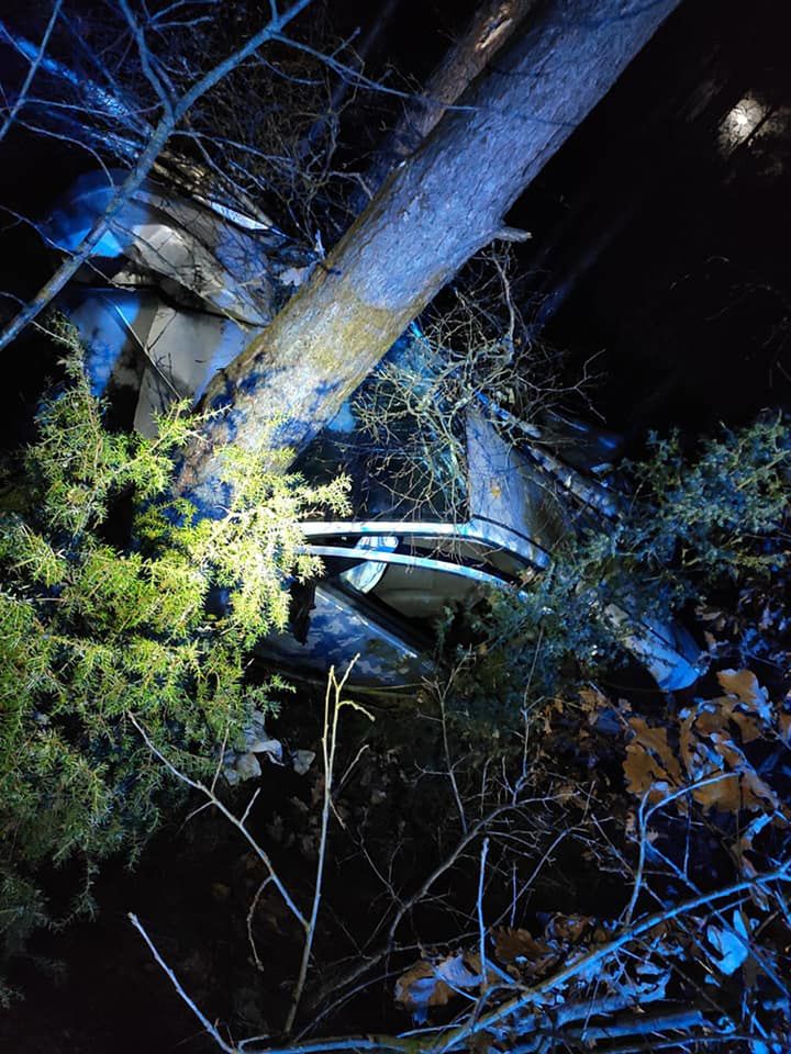 Pijany 15-latek rozbił samochód