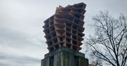Katowice zrealizowały pomysł Adama Kowalskiego i super. Cokół na Placu Wolności nie stoi już pusty