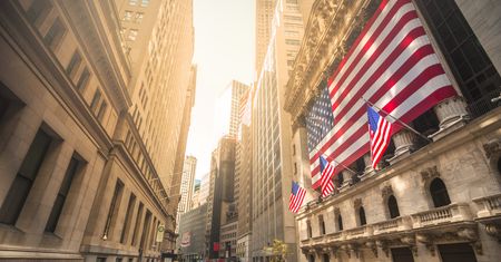 Akcje na Wall Street. Co po spadku o 10 procent? Niekoniecznie błyskawiczne odrobienie strat [WYKRES TYGODNIA]