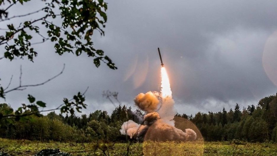 Start rakiety Iskander - zdjęcie poglądowe
