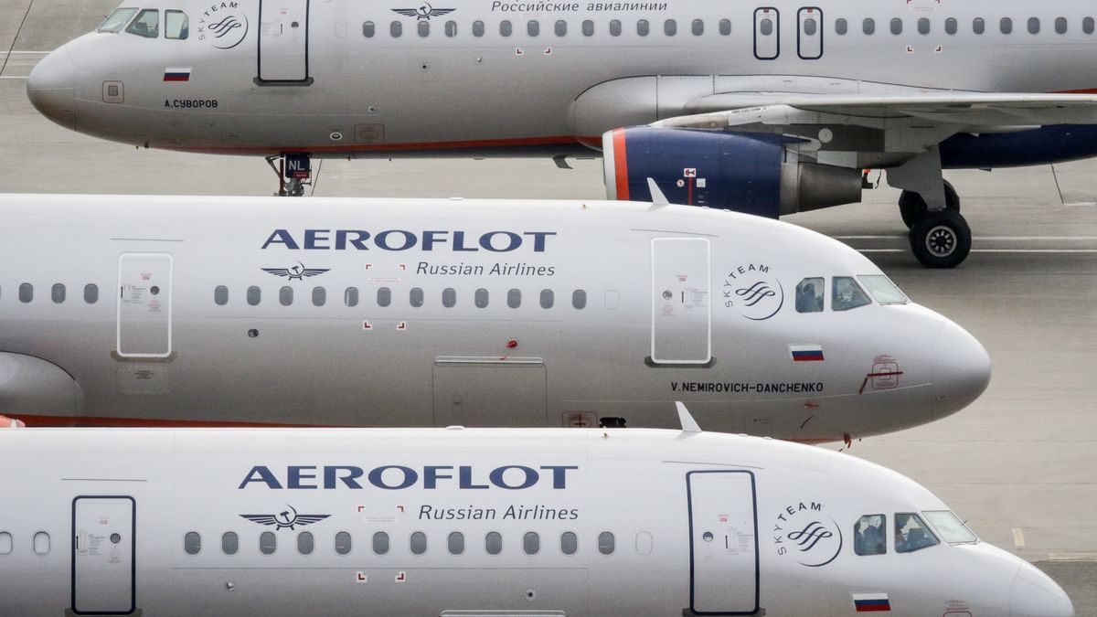Aeroflot Russian Airlines Airbus A320 civil jet aircrafts at
MOSCOW, RUSSIA - 2021/09/16: Aeroflot Russian Airlines Airbus A320 civil jet aircrafts at Moscow-Sheremetyevo International Airport. (Photo by Leonid Faerberg/SOPA Images/LightRocket via Getty Images)
SOPA Images
aircraft, aircrafts, plane, planes, russian airlines