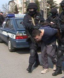 Młodszy z zabójców Belga nie stanie przed sądem