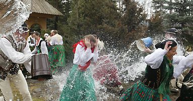 Śmigus-dyngus w całej Polsce