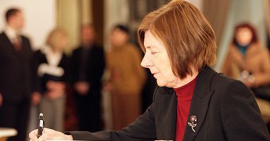 Wpisy do ksiąg kondolencyjnych w Pałacu Prezydenckim