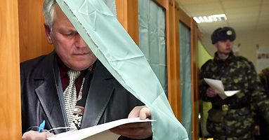Wybory na Ukrainie wygrała partia Janukowycza - nieoficjalne wyniki