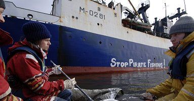 Greenpeace blokuje 12 statków