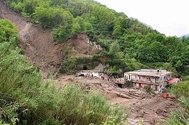 Osunięcie zbocza na wyspie Ischia - zginęły trzy osoby