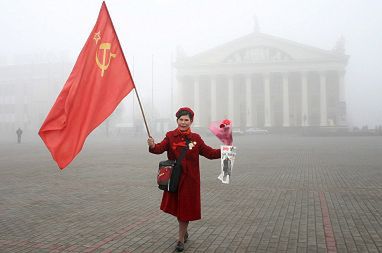 Białorusini świętują rocznicę rewolucji październikowej