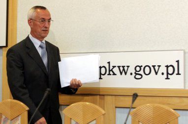 Oficjalne wyniki wyborów około 14