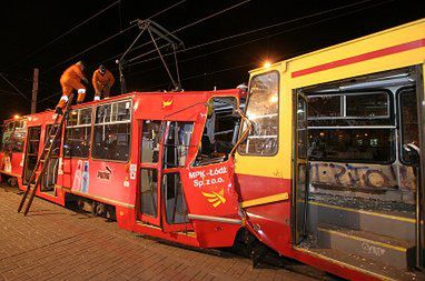 15 rannych w kolizji tramwajów