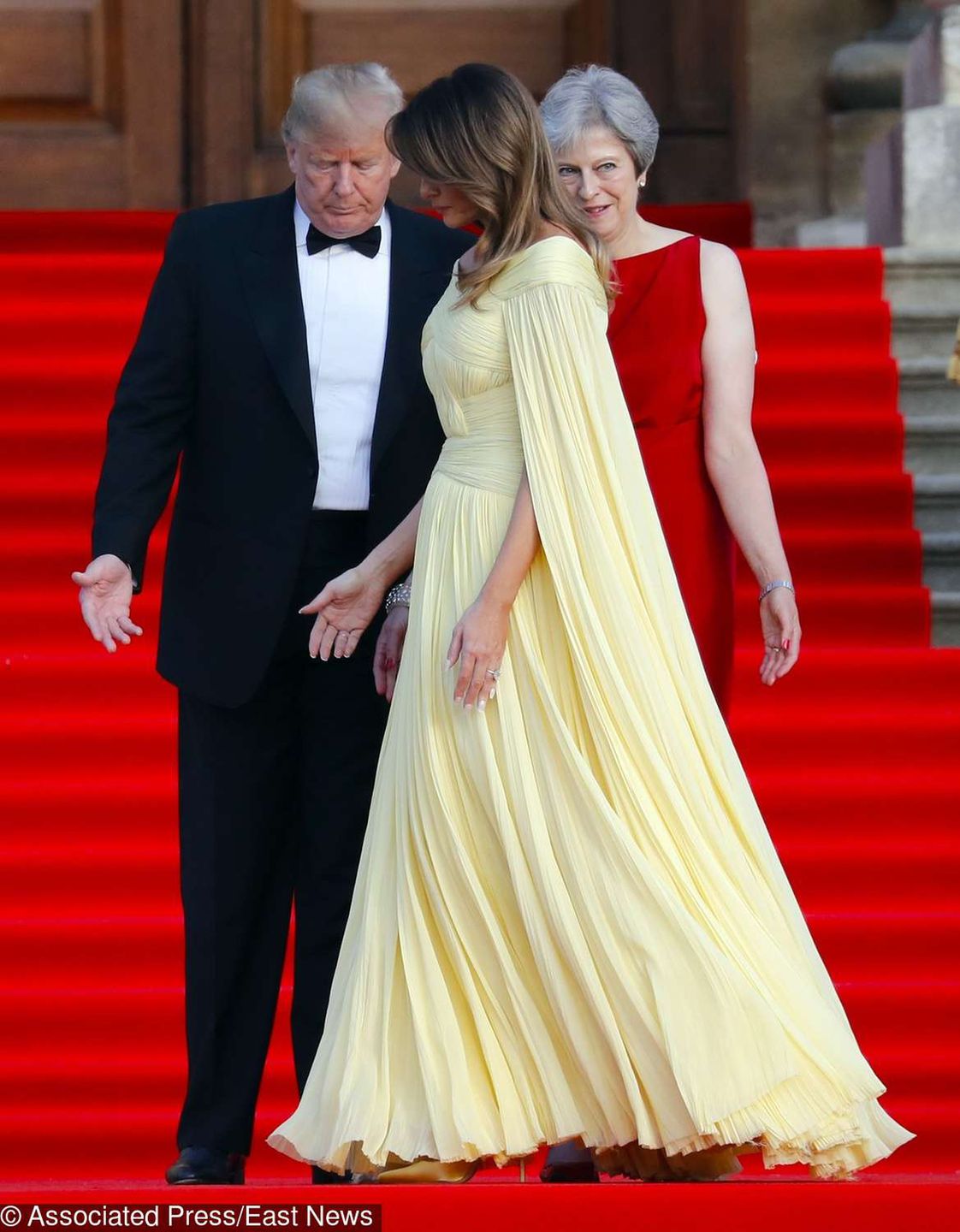 Melania Trump w żółtej sukience