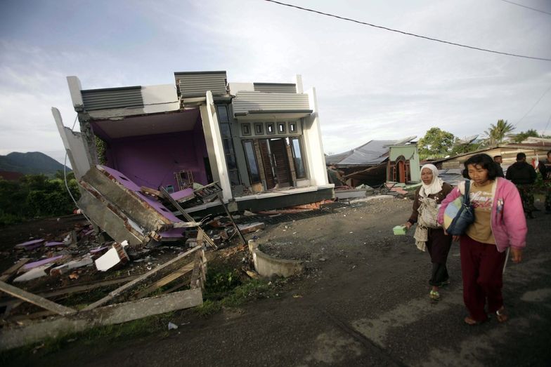 Sytuacja w Indonezji. Kolejne w tym tygodniu trzęsienie ziemi na Sumartrze