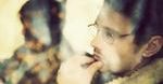 James Franco i Danny DeVito w serialu "Deadbeat"