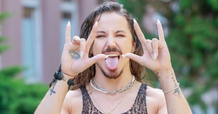 Michał Szpak pokazał, jak wyglądał w dzieciństwie. Bardzo się zmienił? (FOTO)