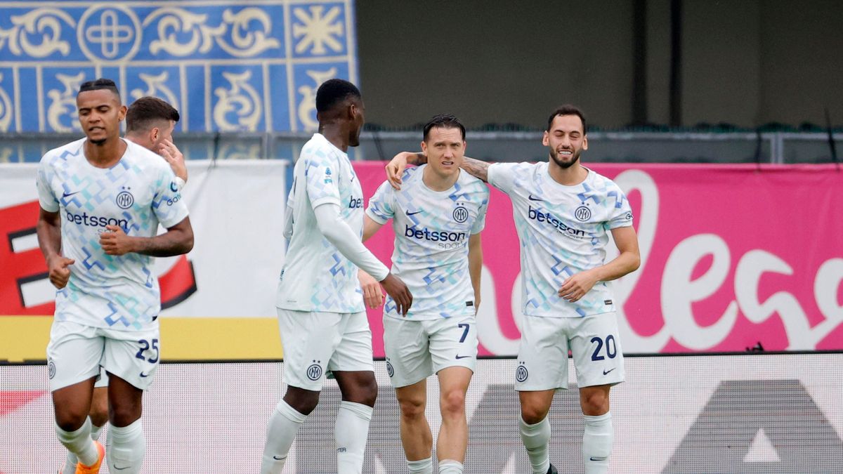 PAP/EPA / Emanuele Pennacchio / Piotr Zieliński w meczu z Hellasem Werona