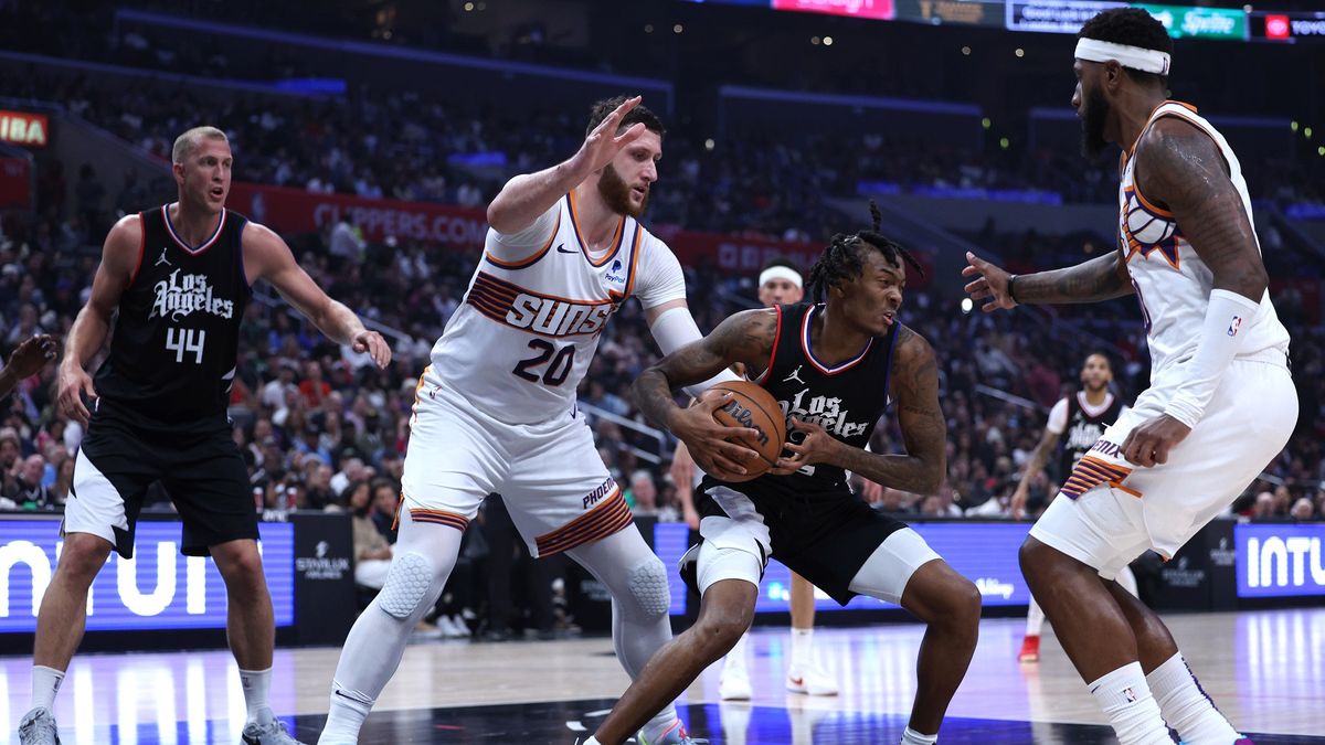 Koszykarze podczas meczu Los Angeles Clippers - Phoenix Suns