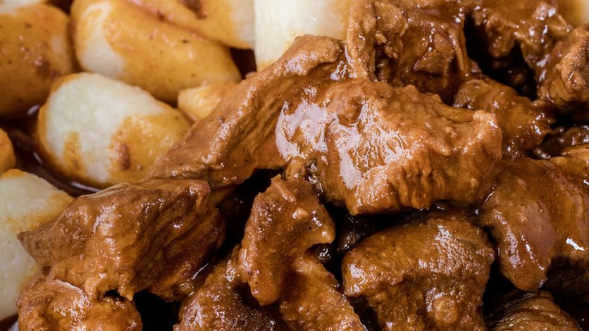 Karkówka w sosie śliwkowo-cynamonowym do klusek śląskich